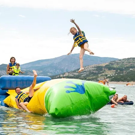 Hotell Espace Montclar (Alpes-de-Haute-Provence)