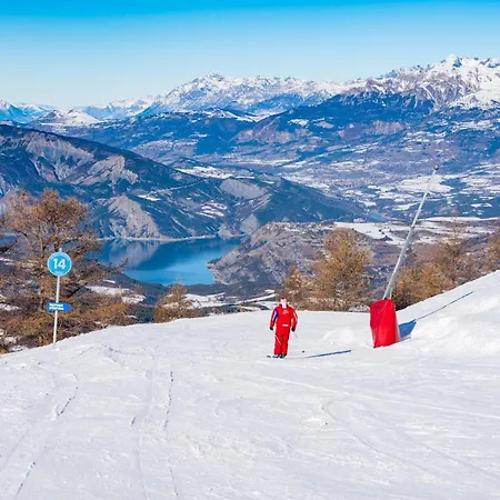 Espace Hotell Montclar (Alpes-de-Haute-Provence)