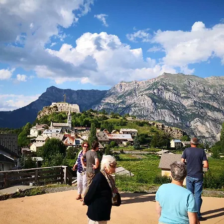 Hotell Espace Montclar (Alpes-de-Haute-Provence)